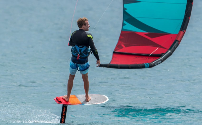 Naish Thrust kite 2019 foil