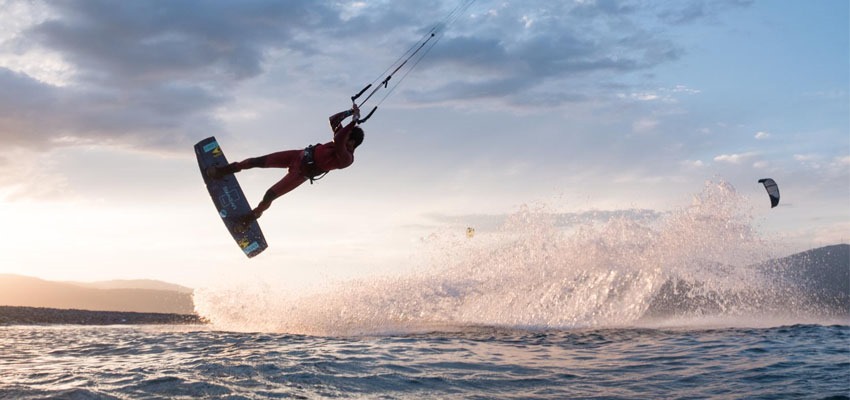 Livewire V7 2021 Airush Kiteboard