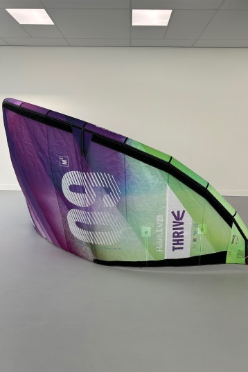 Harlem Kitesurfing-Thrive Kite (DEMO)