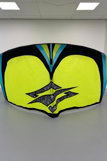 Naish-Pivot 2023 Kite (2nd)