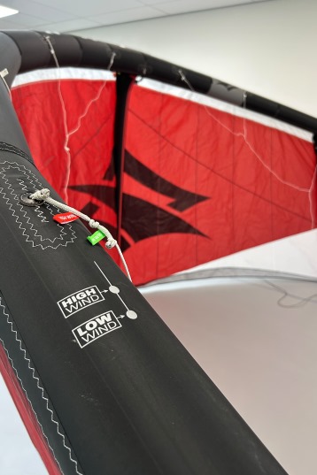 Naish-Pivot 2025 Kite (DEMO)