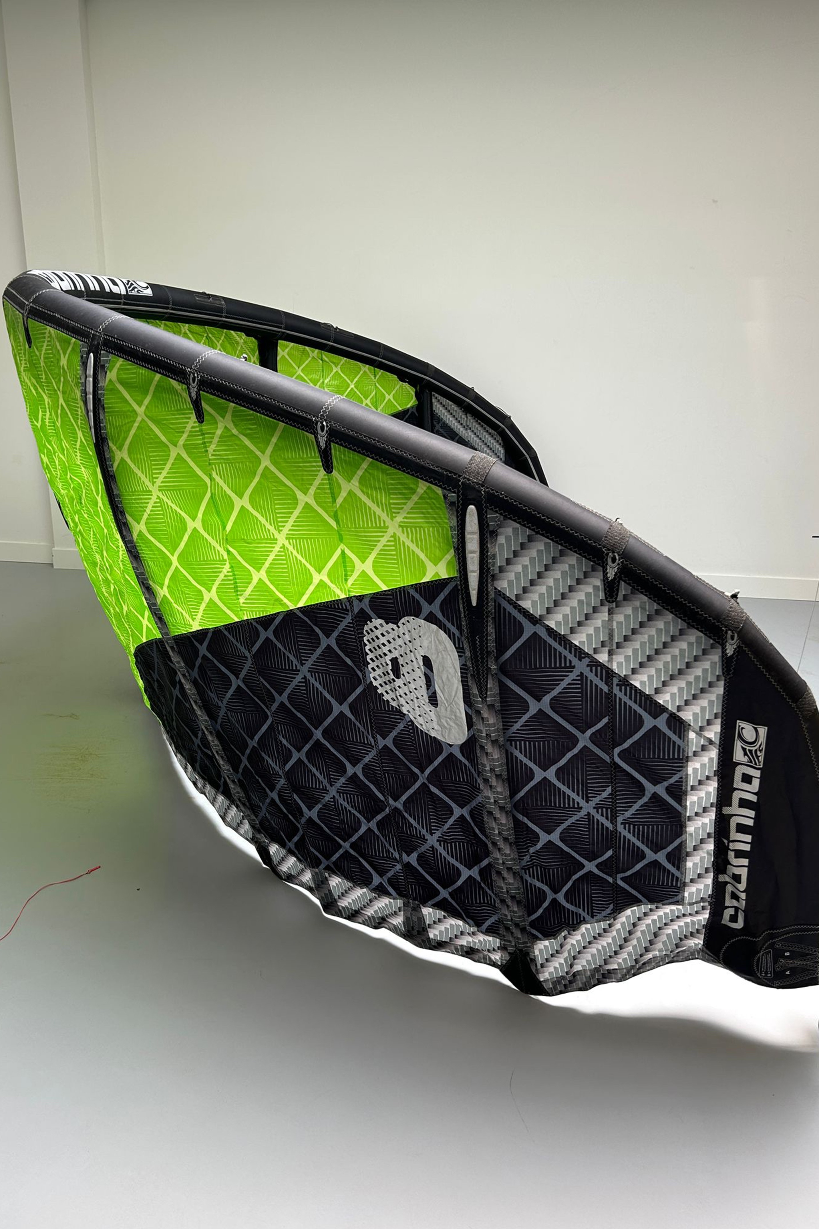 Cabrinha-Switchblade 2013 Kite (2nd)