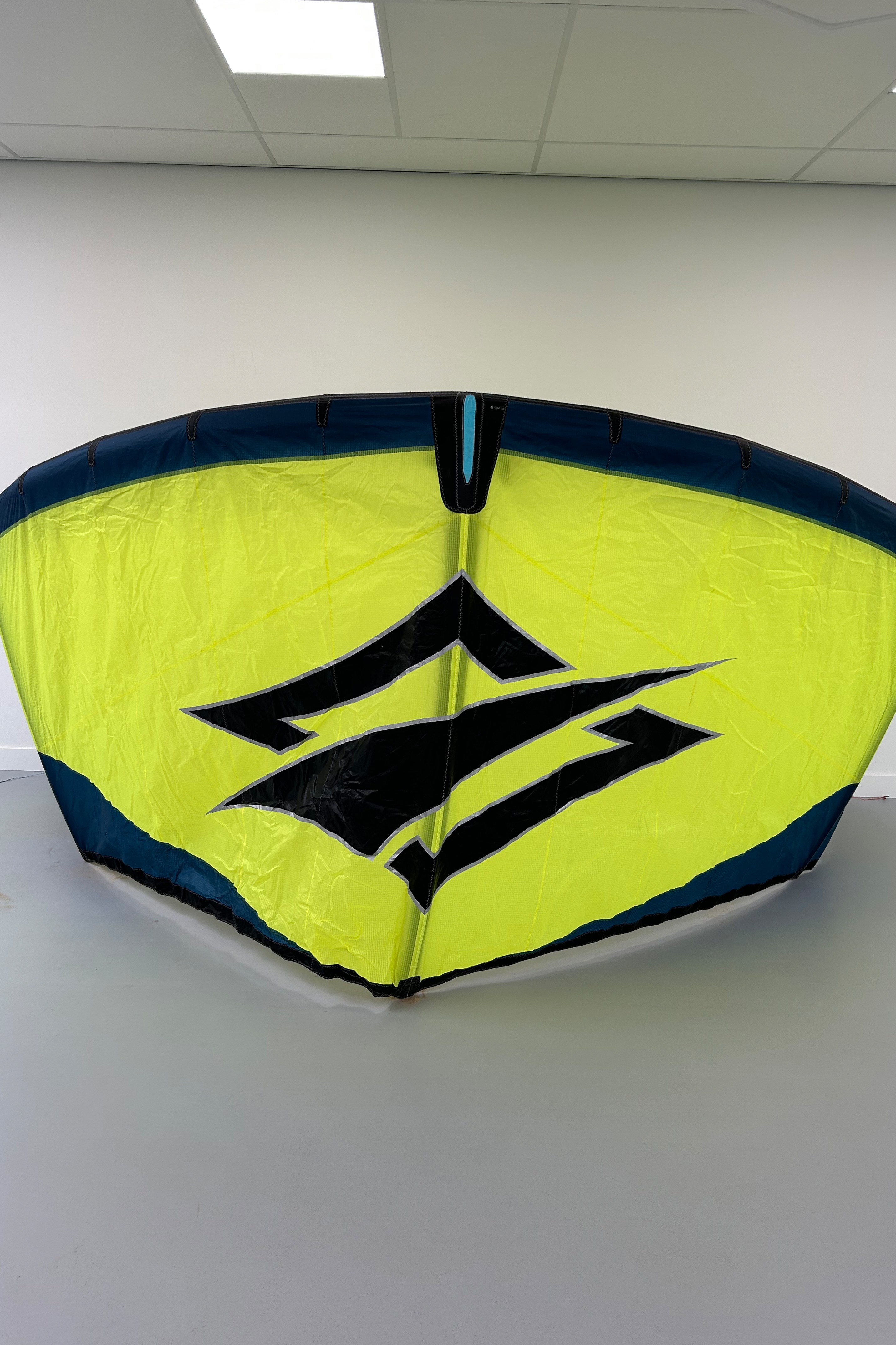 Naish-Pivot 2025 Kite (DEMO)
