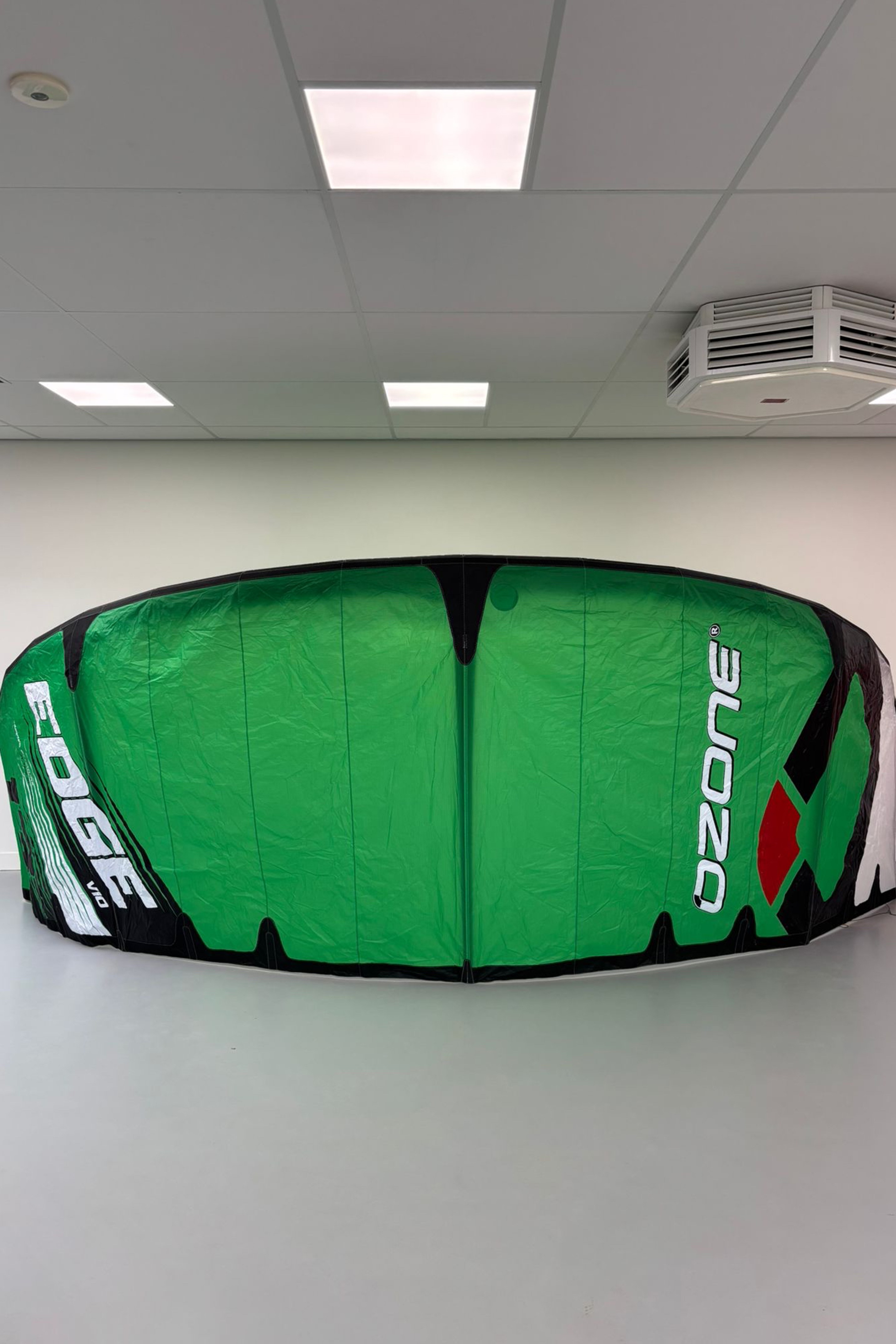 Ozone-Edge V10 Kite (2nd)