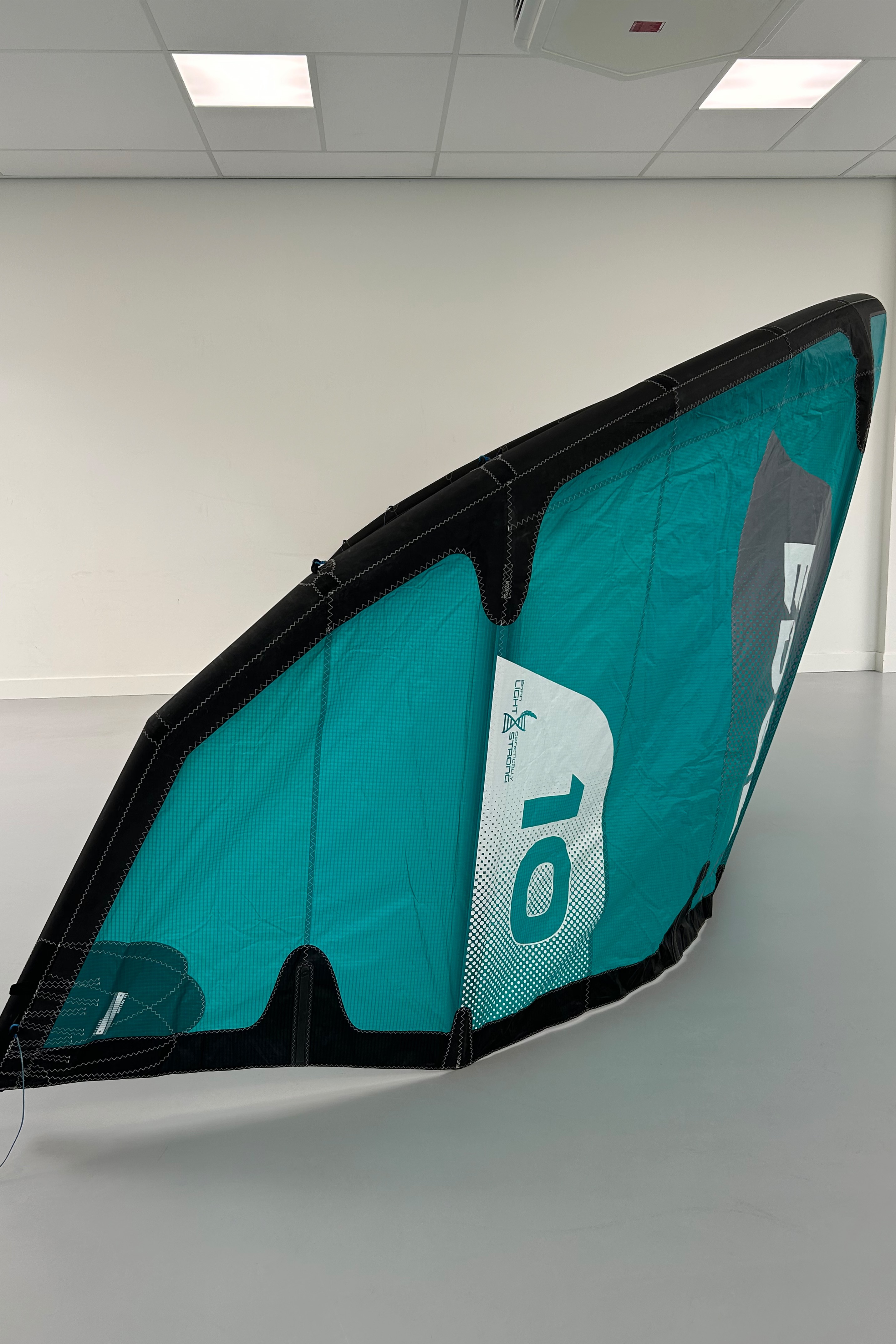 Ozone-Edge V12 Kite (DEMO)